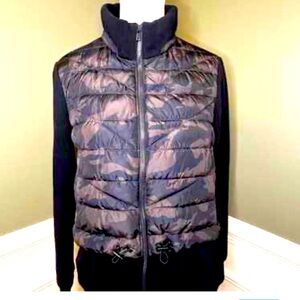 Zella Black camouflage Textured puff jacket. L